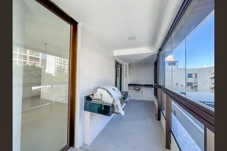 Apartamento à venda com 167m², 3 quartos e 1 vaga Apartamento à venda com 167m², 3 quartos e 1 vagaÁrea de Serviço