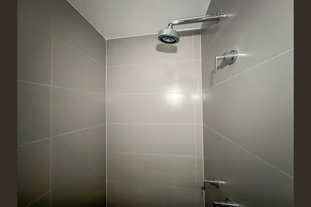 Apartamento à venda com 167m², 3 quartos e 1 vaga Apartamento à venda com 167m², 3 quartos e 1 vagaBanheiro da Suíte 2