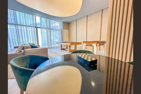 Apartamento à venda com 167m², 3 quartos e 1 vaga Apartamento à venda com 167m², 3 quartos e 1 vagaÁrea comum