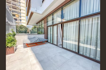 Apartamento à venda com 167m², 3 quartos e 1 vaga Apartamento à venda com 167m², 3 quartos e 1 vagaÁrea comum