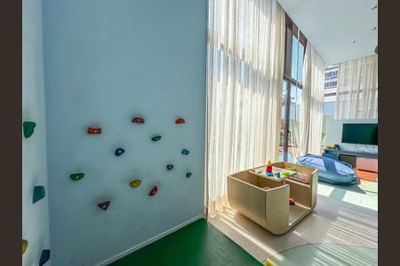 Apartamento à venda com 167m², 3 quartos e 1 vaga Apartamento à venda com 167m², 3 quartos e 1 vagaÁrea comum