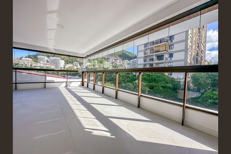 Apartamento à venda com 167m², 3 quartos e 1 vaga Apartamento à venda com 167m², 3 quartos e 1 vagaVaranda da Sala