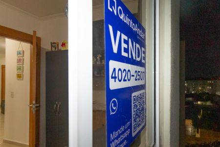 Apartamento à venda com 49m², 2 quartos e 1 vagaPlaca instalada no imóvel