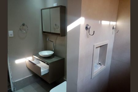 Casa à venda com 163m², 3 quartos e 3 vagas