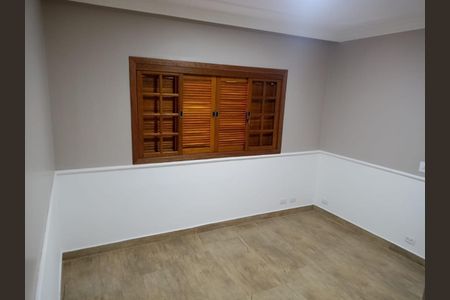 Casa à venda com 163m², 3 quartos e 3 vagas