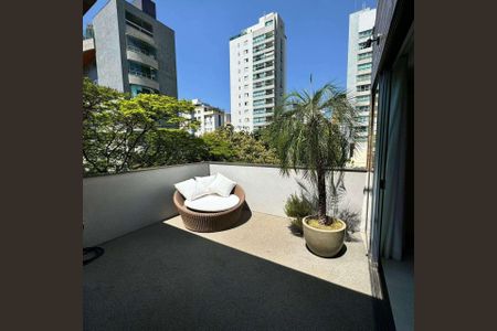 Apartamento à venda com 159m², 3 quartos e 2 vagas