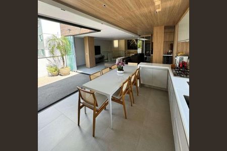 Apartamento à venda com 159m², 3 quartos e 2 vagas