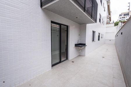 Apartamento à venda com 266m², 4 quartos e 3 vagas Apartamento à venda com 266m², 4 quartos e 3 vagasÁrea de Serviço