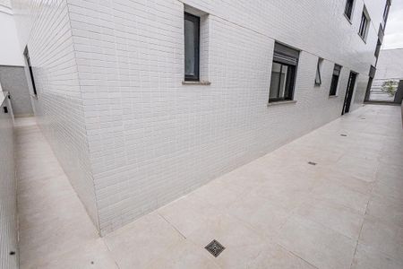 Apartamento à venda com 266m², 4 quartos e 3 vagas Apartamento à venda com 266m², 4 quartos e 3 vagasÁrea Externa