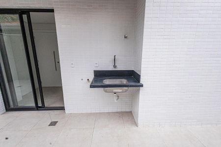 Apartamento à venda com 266m², 4 quartos e 3 vagas Apartamento à venda com 266m², 4 quartos e 3 vagasÁrea de Serviço