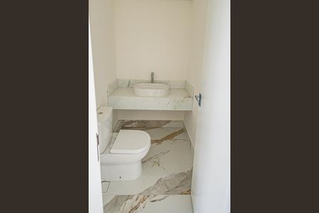 Apartamento à venda com 266m², 4 quartos e 3 vagas Apartamento à venda com 266m², 4 quartos e 3 vagasLavabo