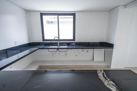 Apartamento à venda com 266m², 4 quartos e 3 vagas Apartamento à venda com 266m², 4 quartos e 3 vagasCozinha