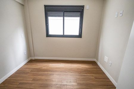 Apartamento à venda com 266m², 4 quartos e 3 vagas Apartamento à venda com 266m², 4 quartos e 3 vagasQuarto 2