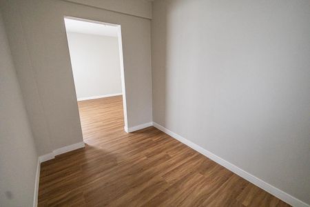 Apartamento à venda com 266m², 4 quartos e 3 vagas Apartamento à venda com 266m², 4 quartos e 3 vagasCloset da Suíte 2