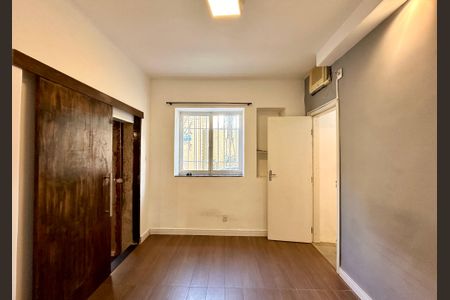 Apartamento à venda com 35m², 1 quarto e sem vagaQuarto