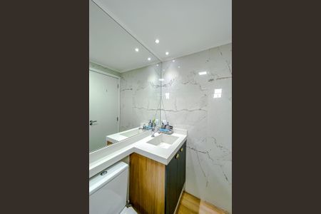 Apartamento à venda com 75m², 3 quartos e 1 vaga Apartamento à venda com 75m², 3 quartos e 1 vagaBanheiro da Suíte