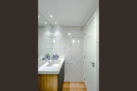 Apartamento à venda com 75m², 3 quartos e 1 vaga Apartamento à venda com 75m², 3 quartos e 1 vagaBanheiro da Suíte