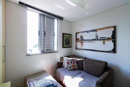 Apartamento à venda com 296m², 4 quartos e 6 vagasQuarto 2