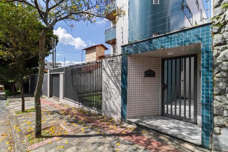 Apartamento à venda com 296m², 4 quartos e 6 vagasFachada