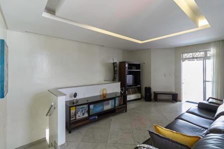 Apartamento à venda com 296m², 4 quartos e 6 vagasCobertura - Sala 2