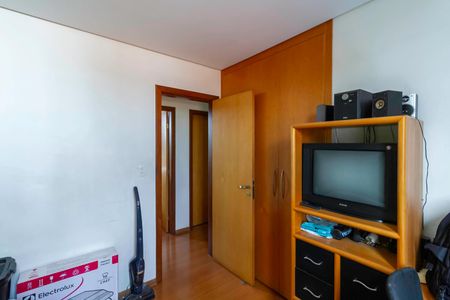 Apartamento à venda com 296m², 4 quartos e 6 vagasQuarto 1