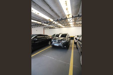 Apartamento à venda com 196m², 3 quartos e 2 vagasÁrea comum - Estacionamento