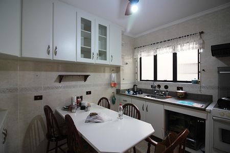 Apartamento à venda com 196m², 3 quartos e 2 vagasCozinha