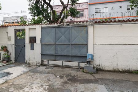 Apartamento à venda com 60m², 2 quartos e 1 vaga Apartamento à venda com 60m², 2 quartos e 1 vagaÁrea comum - Portão automático
