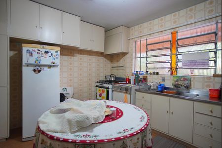 Casa à venda com 320m², 5 quartos e 6 vagasCozinha