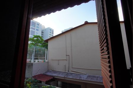 Casa à venda com 320m², 5 quartos e 6 vagasSuíte Vista - Segundo Andar