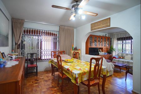 Casa à venda com 320m², 5 quartos e 6 vagasSala de Jantar