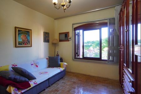 Casa à venda com 320m², 5 quartos e 6 vagasQuarto 2 - Segundo Andar