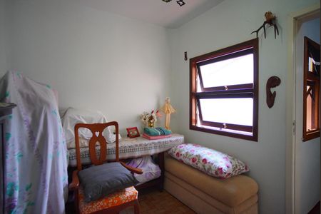 Casa à venda com 320m², 5 quartos e 6 vagasQuarto 4 - Segundo Andar