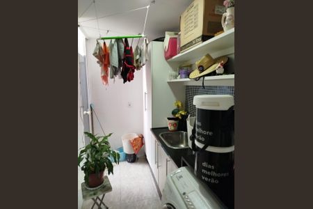 Casa de condomínio à venda com 230m², 4 quartos e 3 vagas