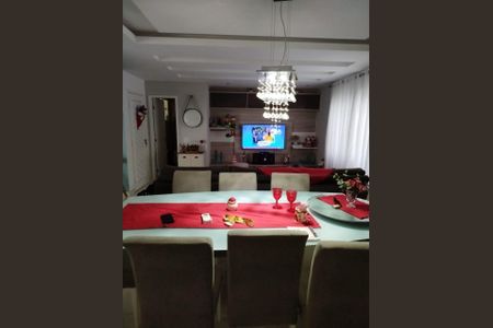 Casa de condomínio à venda com 230m², 4 quartos e 3 vagas