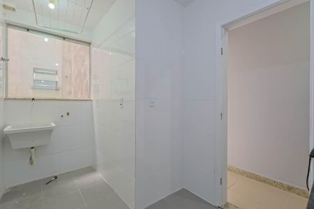 Apartamento à venda com 57m², 2 quartos e 2 vagas Apartamento à venda com 57m², 2 quartos e 2 vagasCozinha e Área de Serviço
