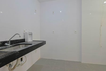Apartamento à venda com 57m², 2 quartos e 2 vagas Apartamento à venda com 57m², 2 quartos e 2 vagasCozinha e Área de Serviço