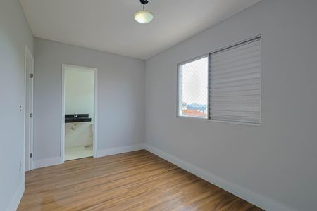 Apartamento à venda com 57m², 2 quartos e 2 vagas Apartamento à venda com 57m², 2 quartos e 2 vagasSuíte