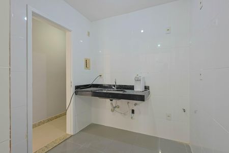 Apartamento à venda com 57m², 2 quartos e 2 vagas Apartamento à venda com 57m², 2 quartos e 2 vagasCozinha e Área de Serviço