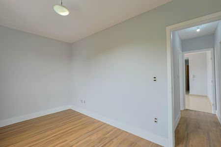 Apartamento à venda com 57m², 2 quartos e 2 vagas Apartamento à venda com 57m², 2 quartos e 2 vagasSuíte