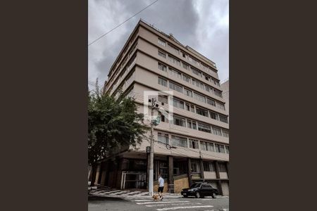 Apartamento à venda com 81m², 2 quartos e sem vaga Apartamento à venda com 81m², 2 quartos e sem vagaFachada