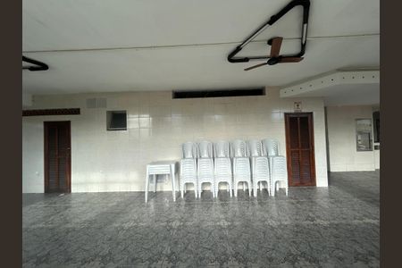 Apartamento à venda com 66m², 2 quartos e 1 vagaÁrea comum 