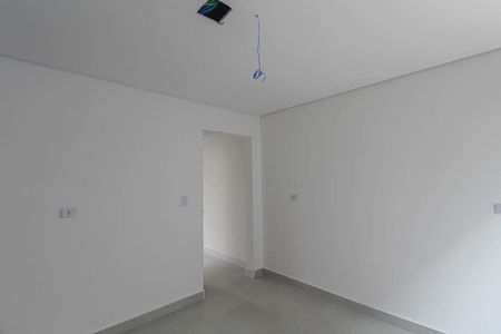 Casa à venda com 107m², 2 quartos e 2 vagas Casa à venda com 107m², 2 quartos e 2 vagasCozinha