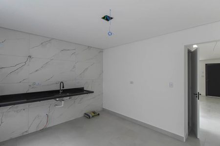 Casa à venda com 107m², 2 quartos e 2 vagas Casa à venda com 107m², 2 quartos e 2 vagasCozinha