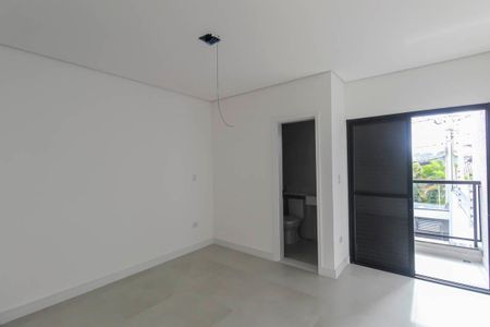 Casa à venda com 107m², 2 quartos e 2 vagas Casa à venda com 107m², 2 quartos e 2 vagasSuite