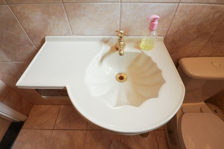 Casa à venda com 288m², 3 quartos e 4 vagas Casa à venda com 288m², 3 quartos e 4 vagasLavabo