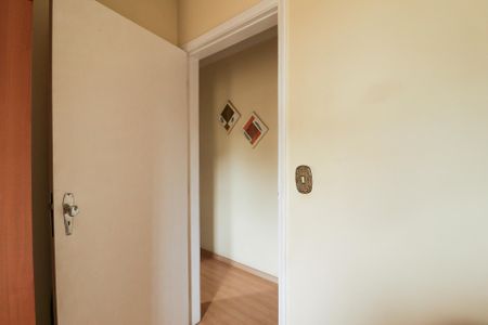 Casa à venda com 288m², 3 quartos e 4 vagas Casa à venda com 288m², 3 quartos e 4 vagasQuarto 2