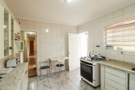 Casa à venda com 288m², 3 quartos e 4 vagas Casa à venda com 288m², 3 quartos e 4 vagasCozinha