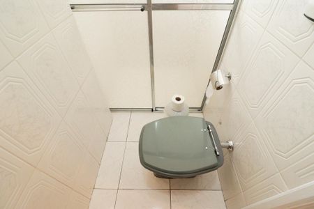 Casa à venda com 288m², 3 quartos e 4 vagas Casa à venda com 288m², 3 quartos e 4 vagasBanheiro