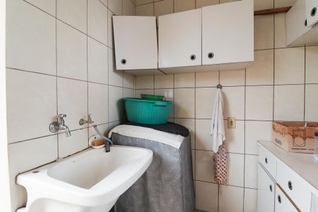 Casa à venda com 288m², 3 quartos e 4 vagas Casa à venda com 288m², 3 quartos e 4 vagasÁrea de Serviço